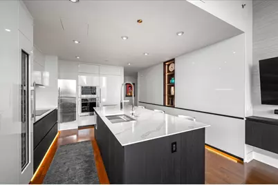 401 N Wabash Avenue #51E, Chicago, IL 60611 - Photo 4