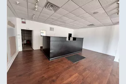 4324 W Fullerton Avenue, Chicago, IL 60639 - Photo 4