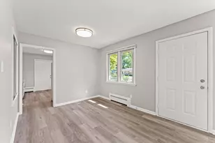 809 S Victor St, Champaign, IL 61821 - Photo 8