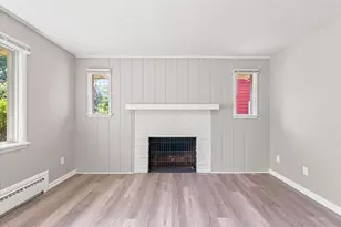 809 S Victor St, Champaign, IL 61821 - Photo 10