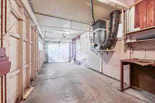 809 S Victor St, Champaign, IL 61821 - Photo 28