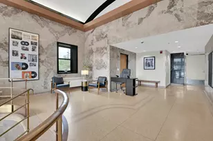 320 E 21st St, Chicago, IL 60616 - Photo 4