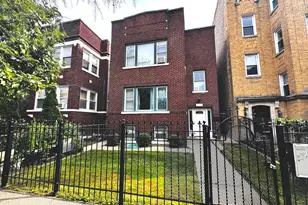 1749 W North Shore Ave, Chicago, IL 60626 - Photo 1