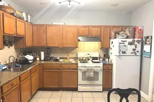 1749 W North Shore Ave, Chicago, IL 60626 - Photo 12