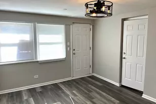 22 Apple Ln, Park Forest, IL 60466 - Photo 10