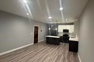 4525 S Prairie Ave, Chicago, IL 60653 - Photo 4