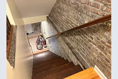 1527 E 66th Place, Chicago, IL 60637 - Photo 4