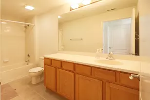 77 N Quentin Rd, Palatine, IL 60067 - Photo 8