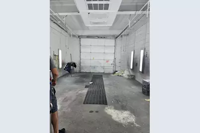 4943 W Fullerton Avenue, Chicago, IL 60639 - Photo 10