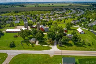 3668 W Galena Blvd, Aurora, IL 60506 - Photo 2