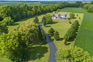 5065 E Sleepy Hollow Rd, Earlville, IL 60518 - Photo 4