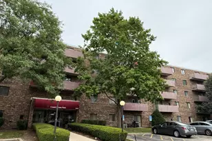 1463 Mercury Dr, Schaumburg, IL 60193 - Photo 1