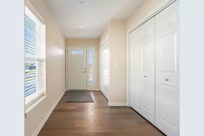 566 Fuller Lane, Belvidere, IL 61008 - Photo 2