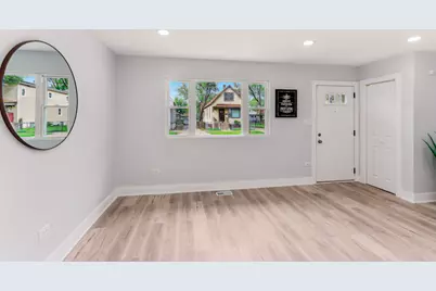 337 W 106th Place, Chicago, IL 60628 - Photo 4