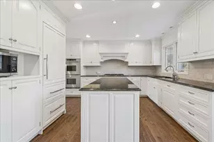 1300 Lake Shore Dr S, Barrington, IL 60010 - Photo 10