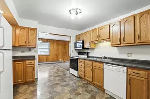 2804 Elim Ave, Zion, IL 60099 - Photo 10