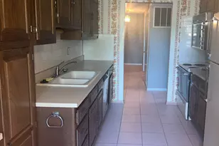 8101 W Courte Dr, Niles, IL 60714 - Photo 8