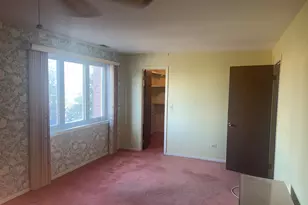 8101 W Courte Dr, Niles, IL 60714 - Photo 14