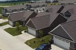 1150 Vision Cir, Mahomet, IL 61853 - Photo 2