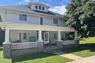 114 E Lincoln St, Saybrook, IL 61770 - Photo 2