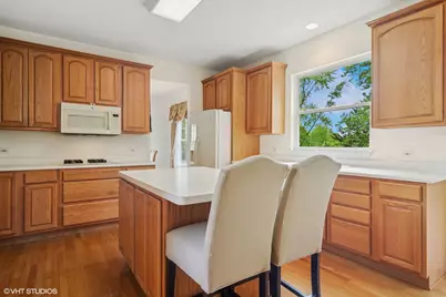 1048 N Palos Avenue, Palatine, IL 60067 - Photo 6