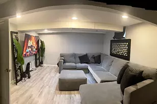 804 W Manor Ct, Glenwood, IL 60425 - Photo 10