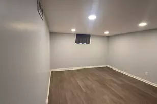 1352 Illinois Ave, Ottawa, IL 61350 - Photo 10