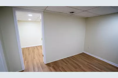 811 E 169th Place, South Holland, IL 60473 - Photo 20