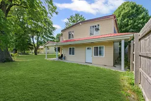 1507 N Ridgeway Ave, Champaign, IL 61821 - Photo 2