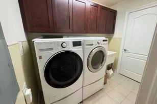 1800 Amberley Ct, Lake Forest, IL 60045 - Photo 26