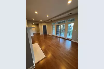 1800 Amberley Court #102, Lake Forest, IL 60045 - Photo 4