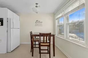 126 N Rohlwing Rd, Palatine, IL 60074 - Photo 6