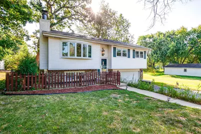 36661 N Oakwood Drive, Lake Villa, IL 60046 - Photo 2
