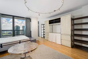 1030 N State St, Chicago, IL 60610 - Photo 4