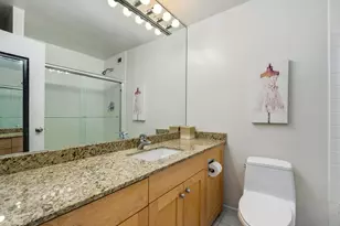 1030 N State St, Chicago, IL 60610 - Photo 16