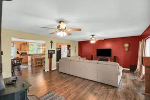 730 E County Road 750, Tuscola, IL 61953 - Photo 4