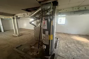 11516 S Yale Ave, Chicago, IL 60628 - Photo 12