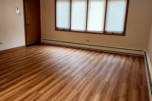 10431 S Keating Ave, Oak Lawn, IL 60453 - Photo 2