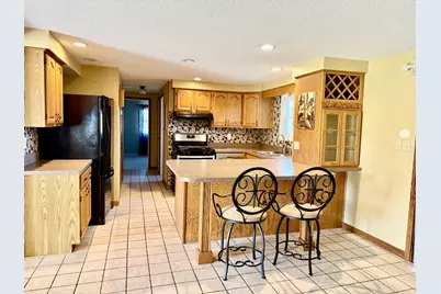 1203 W Clark Street, Princeton, IL 61356 - Photo 2