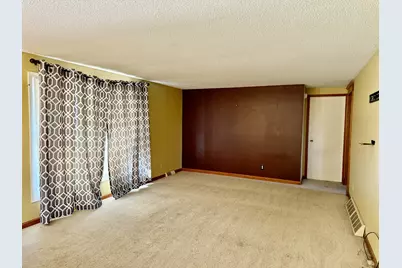 1203 W Clark Street, Princeton, IL 61356 - Photo 8