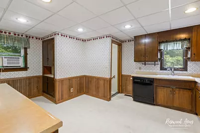 7861 E 2250S Road, Saint Anne, IL 60964 - Photo 4