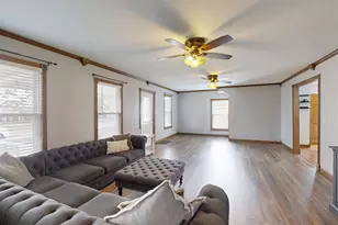 515 N Guthrie St, Gibson City, IL 60936 - Photo 8