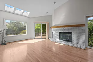 106 Sumac Ct, Saint Charles, IL 60174 - Photo 6