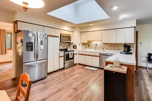 10524 Camelot St, Westchester, IL 60154 - Photo 10