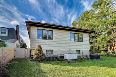 10524 Camelot Street, Westchester, IL 60154 - Photo 30
