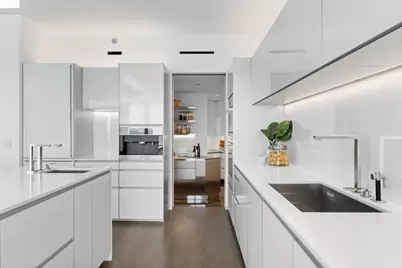 950 N Michigan Avenue #4605, Chicago, IL 60611 - Photo 8