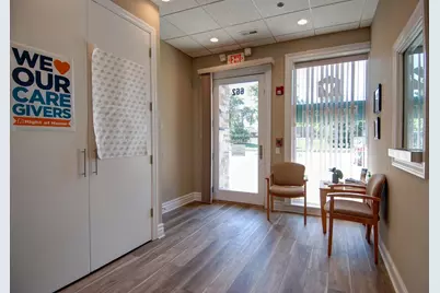 662 E Northwest Highway, Mount Prospect, IL 60056 - Photo 6