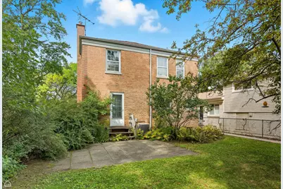 8301 Karlov Avenue, Skokie, IL 60076 - Photo 18