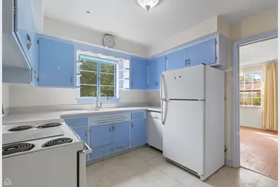 8301 Karlov Avenue, Skokie, IL 60076 - Photo 6