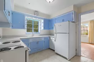 8301 Karlov Ave, Skokie, IL 60076 - Photo 6